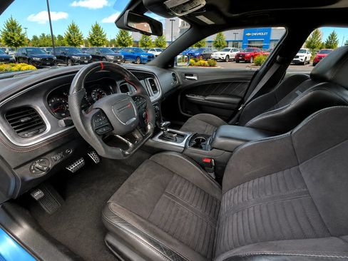 Used 2019 Dodge Charger Scat Pack w/ Daytona Edition Group RWD image 18