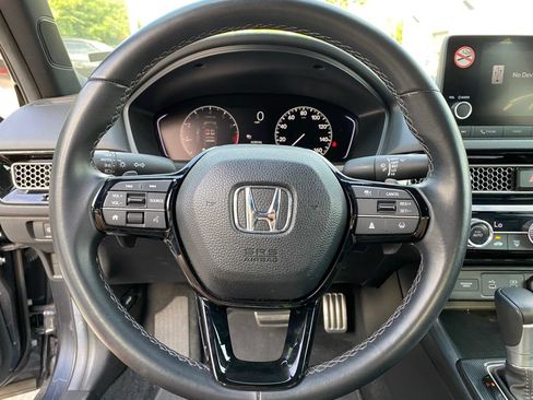 Used 2025 Honda Civic Sport image 11