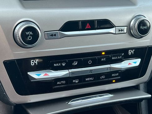 Used 2020 Ford Explorer XLT w/ Class III Trailer Tow Package image 18