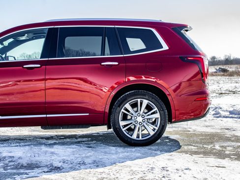 Used 2024 Cadillac XT6 Premium Luxury w/ Platinum Package image 44