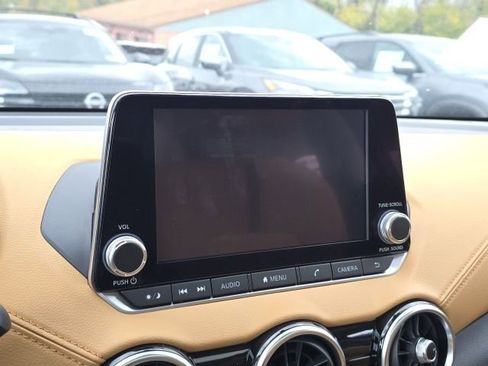 New 2025 Nissan Sentra SV w/ SV Premium Package image 8