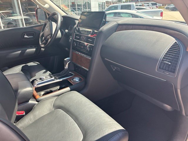 Used 2024 Nissan Armada SL w/ Captain's Chairs Package RWD image 12