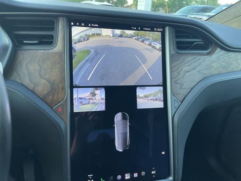 Used 2020 Tesla Model X Long Range AWD/4WD image 33