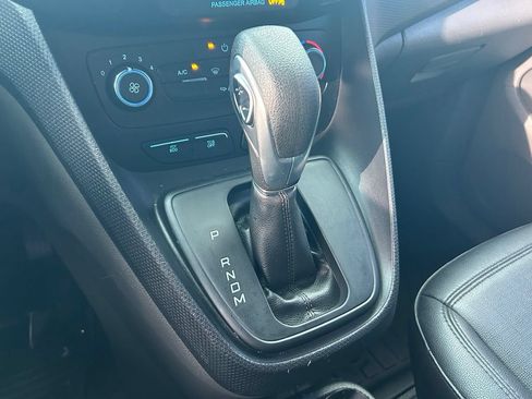 Used 2022 Ford Transit Connect XL FWD image 14