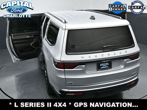 Used 2024 Jeep Wagoneer L Series II w/ Flexible Seating Group AWD/4WD image 34