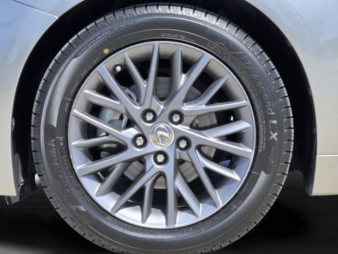 Used 2018 Lexus ES 350 w/ Premier Package FWD image 40