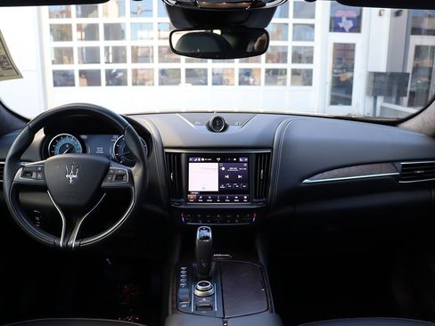 Used 2022 Maserati Levante GT image 73