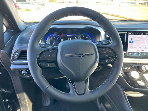 New 2026 Chrysler Pacifica Limited w/ S Appearance Package image 14