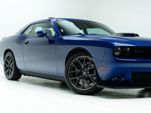 Used 2018 Dodge Challenger R/T Scat Pack image 3