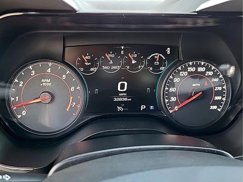 Used 2018 Chevrolet Camaro SS RWD image 19