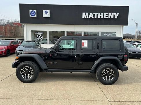 Used 2024 Jeep Wrangler Unlimited Rubicon AWD/4WD image 5