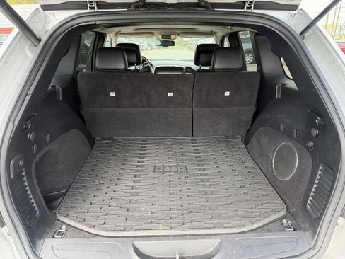 Used 2013 Jeep Grand Cherokee Laredo image 18