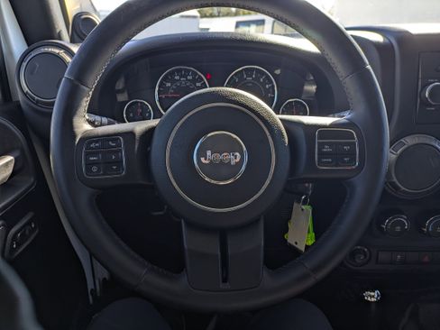 Used 2012 Jeep Wrangler Unlimited Sport image 26