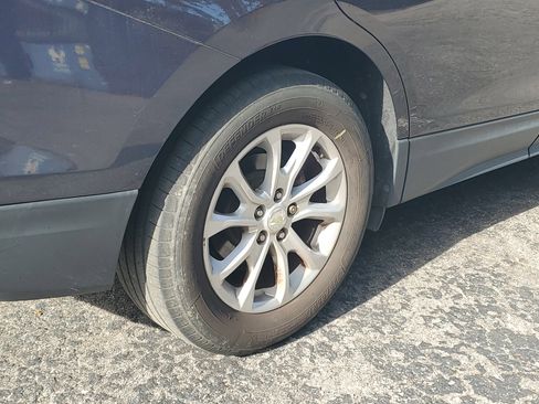 Used 2018 Chevrolet Equinox LT image 9