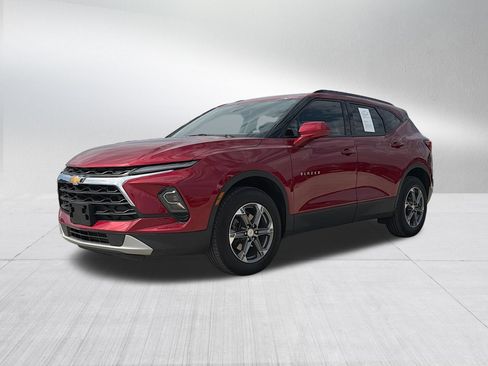 Used 2023 Chevrolet Blazer LT w/ Convenience Package FWD image 1