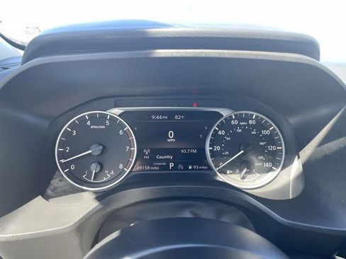 Used 2024 Nissan Rogue SV FWD image 11