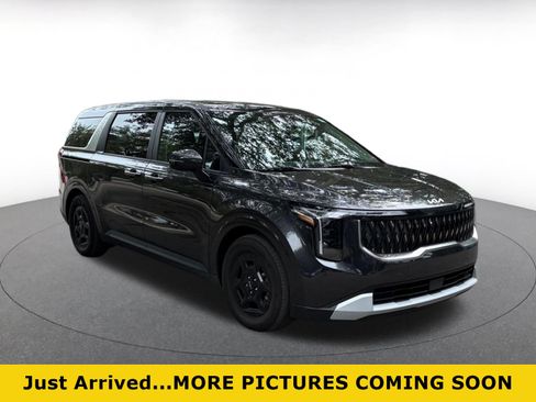 Used 2026 Kia Carnival FWD image 1