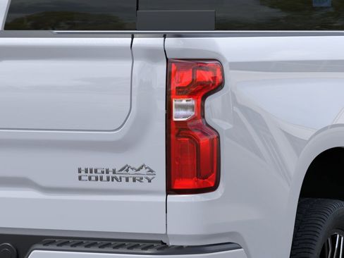 New 2026 Chevrolet Silverado 1500 High Country AWD/4WD image 11