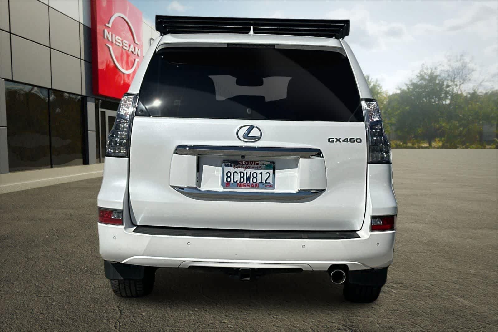 Used 2018 Lexus GX 460 Luxury w/ Preferred Accessory Package AWD/4WD image 8