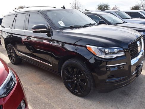 Certified 2024 Lincoln Navigator Reserve image 5