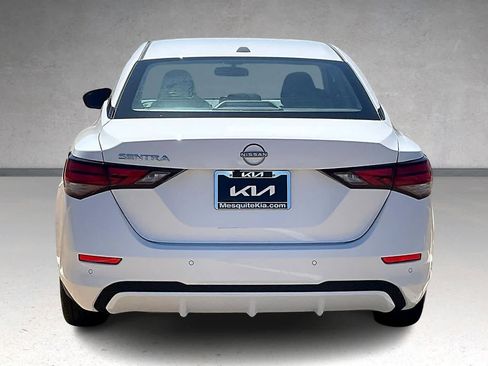 Used 2025 Nissan Sentra SV image 5