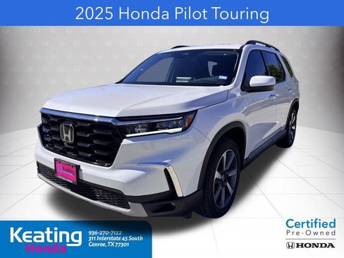 Used 2025 Honda Pilot Touring image 2