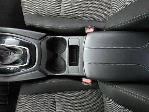 Used 2017 Nissan Rogue Sport SV AWD/4WD image 32