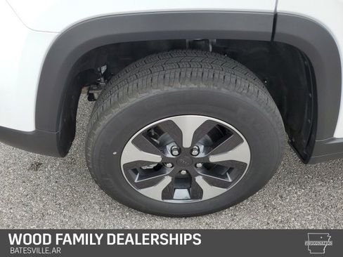 Used 2024 Jeep Grand Cherokee Limited 4xe w/ Trailer Tow Package image 25