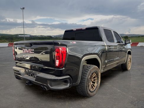 Used 2021 GMC Sierra 1500 Elevation w/ Preferred Package AWD/4WD image 3