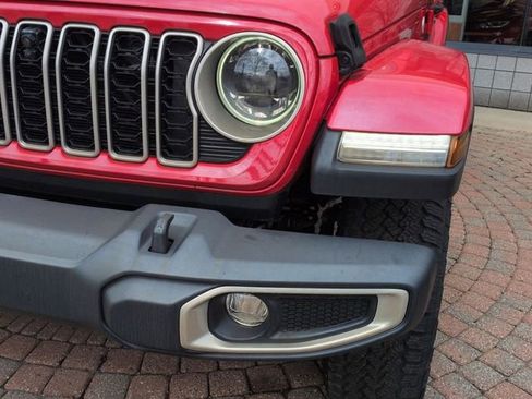 Used 2024 Jeep Wrangler Sahara w/ Technology Group image 9