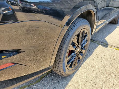 Used 2022 Cadillac XT6 Sport w/ Technology Package image 14