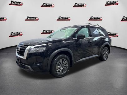 New 2025 Nissan Pathfinder SV