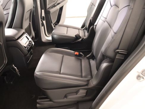 New 2026 Lincoln Aviator AWD image 12