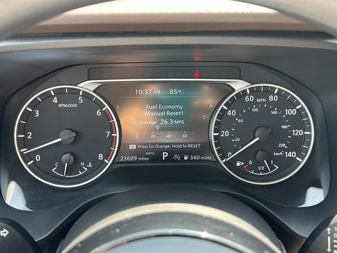 Used 2023 Nissan Rogue SV AWD/4WD image 16