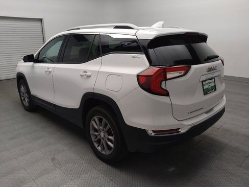 Used 2024 GMC Terrain SLT AWD/4WD image 5