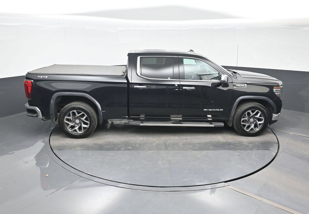 Used 2022 GMC Sierra 1500 SLT w/ SLT Convenience Package AWD/4WD image 22