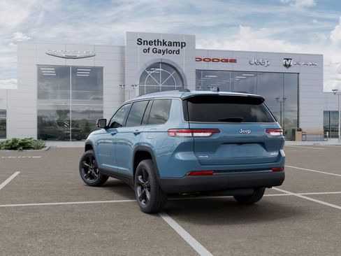 New 2026 Jeep Grand Cherokee L Limited w/ Limited Altitude Package image 3