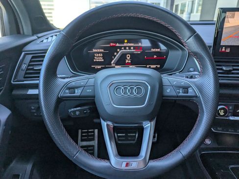 Used 2023 Audi SQ5 Premium Plus w/ Premium Plus Package image 12