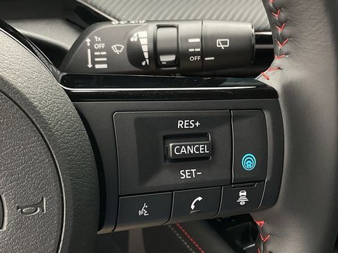 New 2025 Nissan Kicks SR image 22