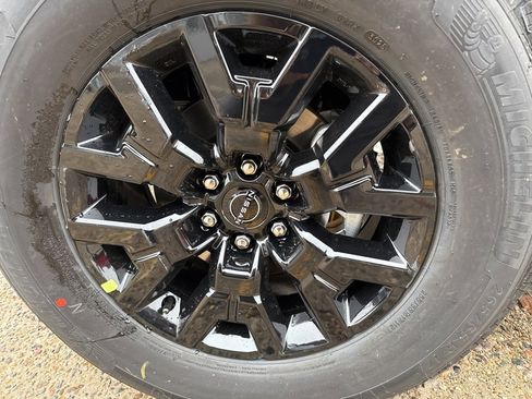 New 2026 Nissan Frontier SV image 10