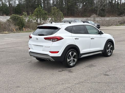 Used 2017 Hyundai Tucson Limited image 3