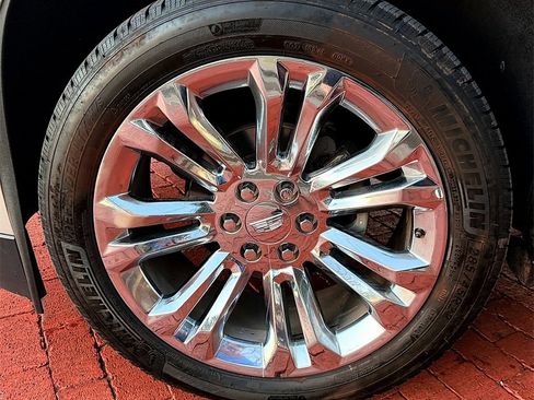 Used 2017 Cadillac Escalade ESV Premium Luxury w/ LPO, Radiant Package image 6