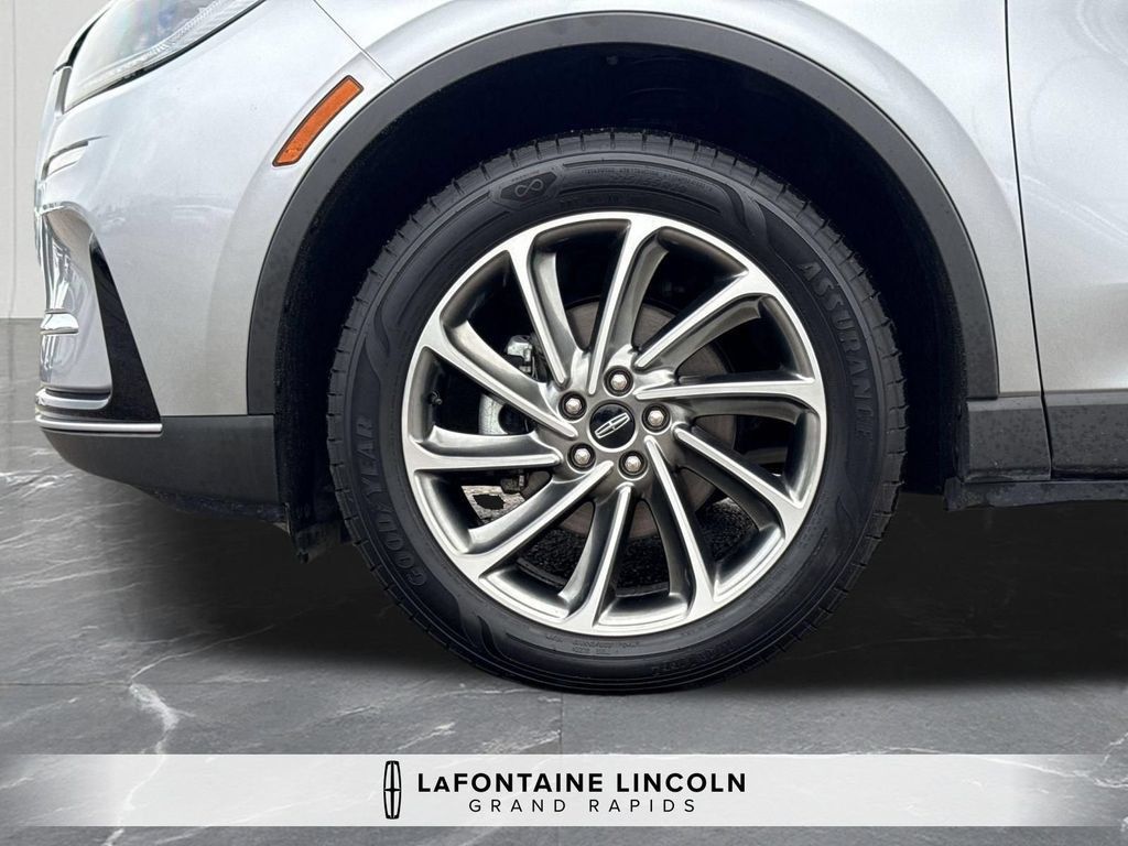 Certified 2024 Lincoln Corsair AWD w/ Equipment Group 101A image 34