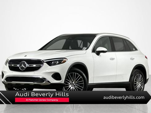 Used 2025 Mercedes-Benz GLC 300 4MATIC image 1