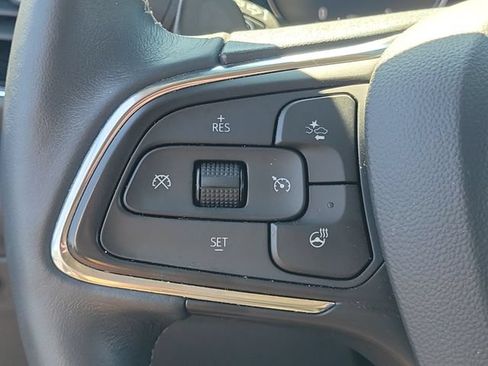 Used 2023 Buick Envision Avenir AWD/4WD image 35