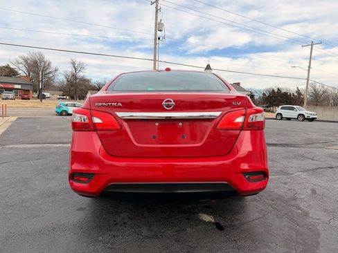 Used 2018 Nissan Sentra SV image 4