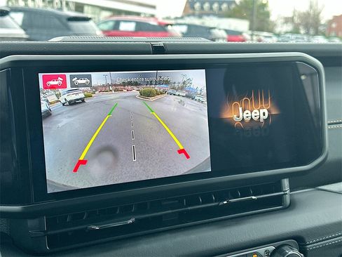 Used 2025 Jeep Wrangler Sahara w/ Safety Group image 23