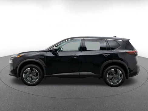 Used 2025 Nissan Rogue SV AWD/4WD image 4