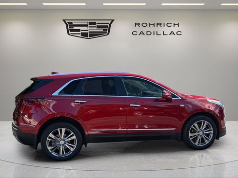 Certified 2024 Cadillac XT5 Premium Luxury AWD/4WD image 4