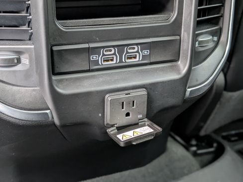 Used 2022 RAM 1500 Laramie image 42